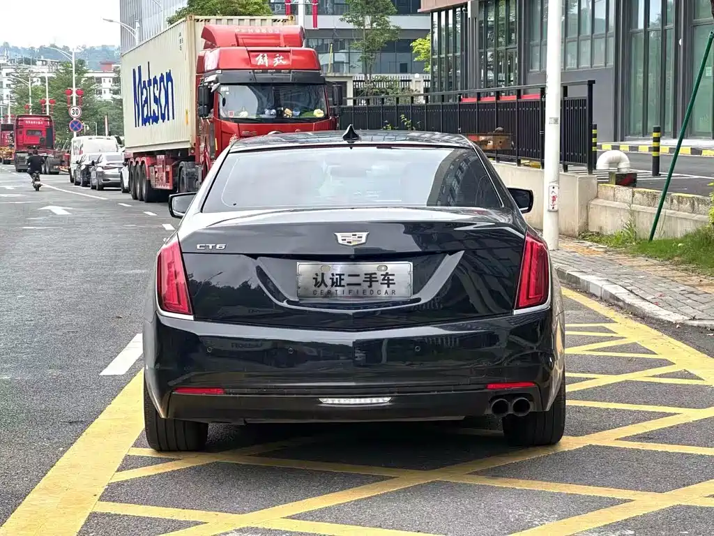 Cadillac CT6 — миниатюра 8