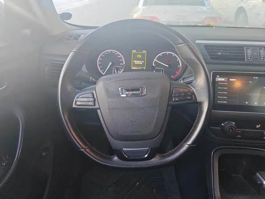 Qoros Qoros 5 — миниатюра 15