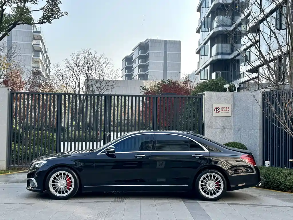 MERCEDES-BENZ S CLASS