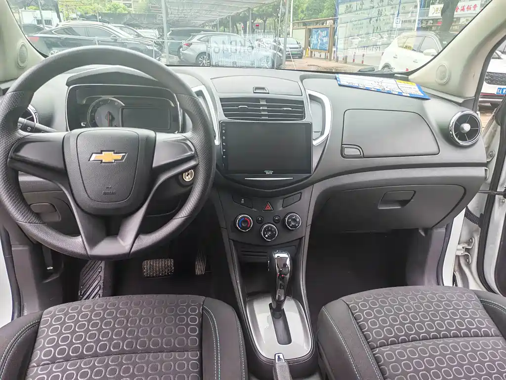 Chevrolet Trax 1.4T Auto 2WD Comfort Type, фото 8