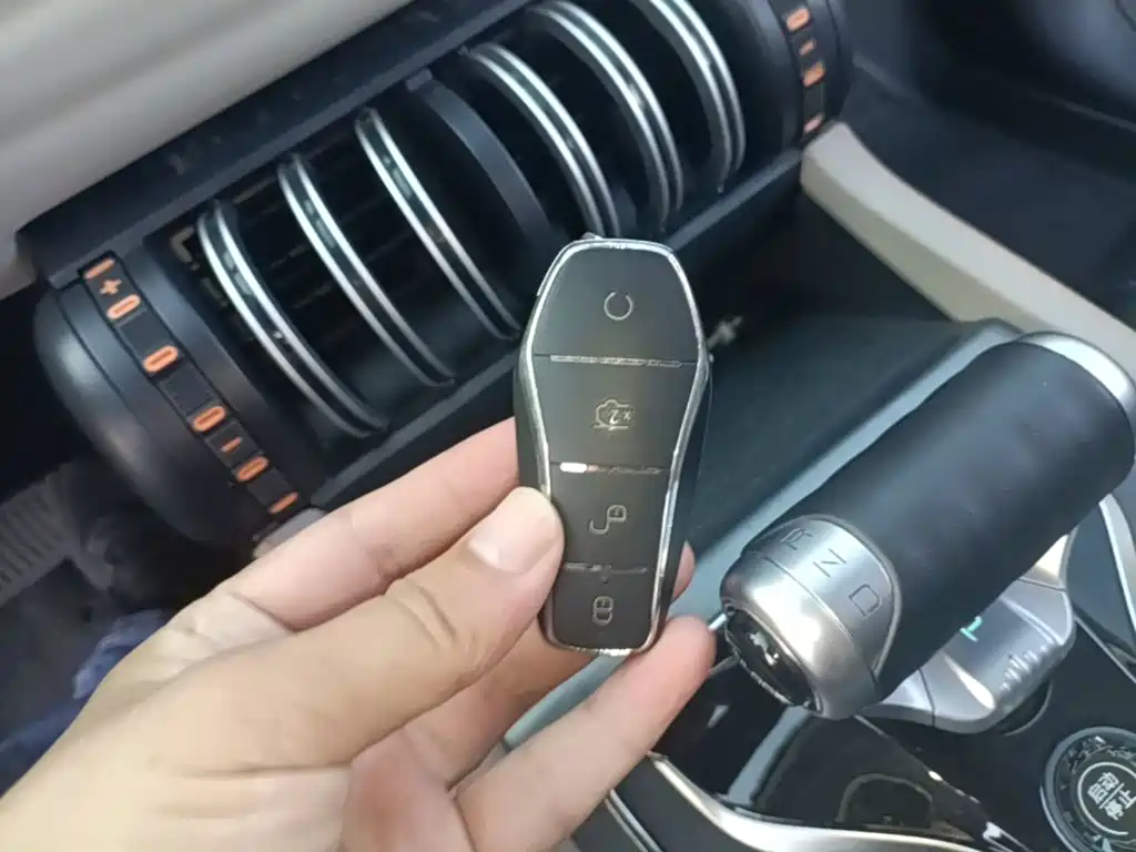 BYD Yuan Plus — миниатюра 9
