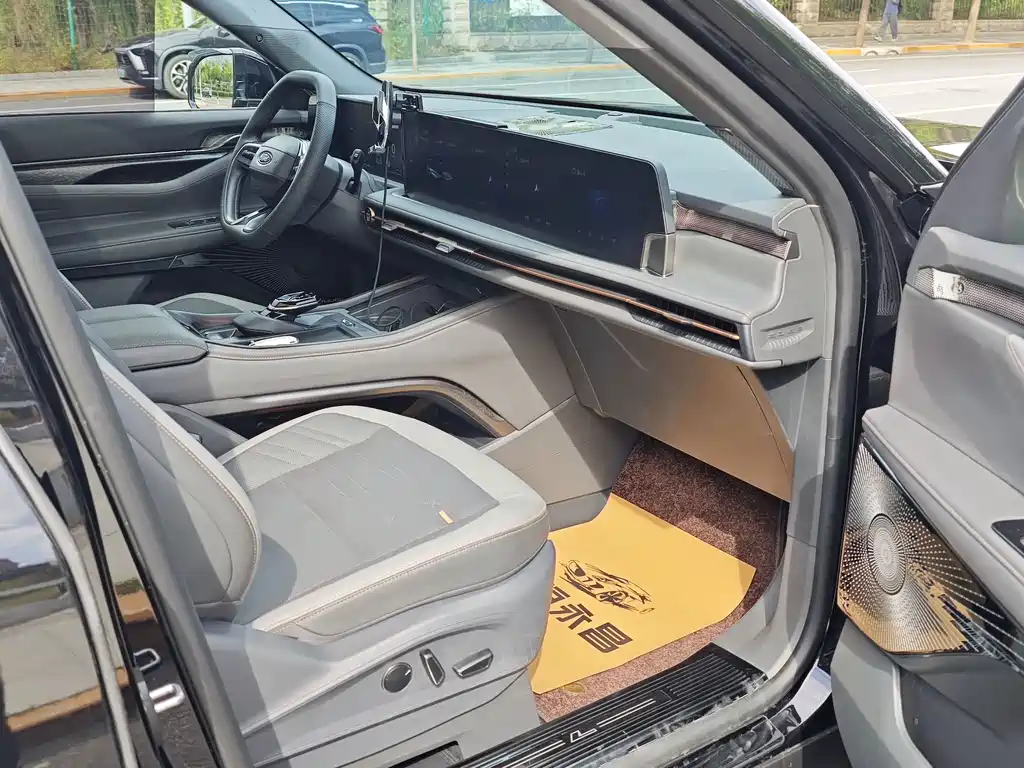 Ford Edge — миниатюра 15