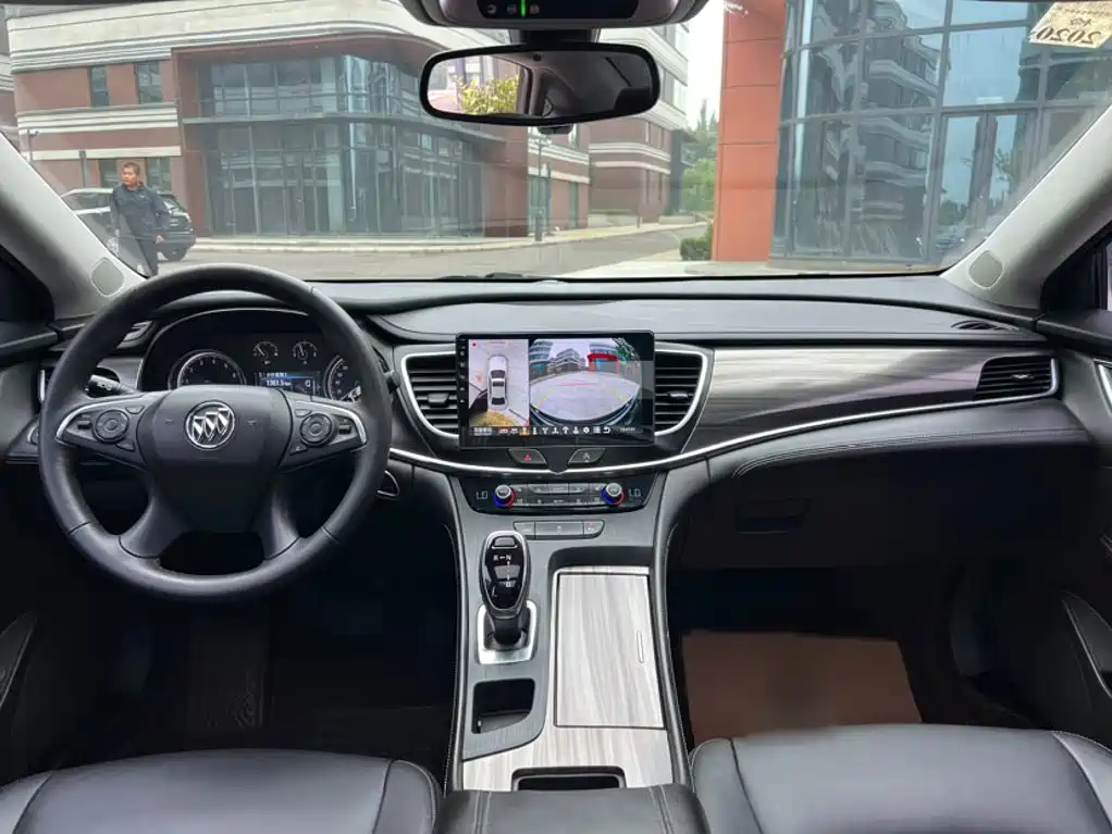 Buick LaCrosse — миниатюра 12