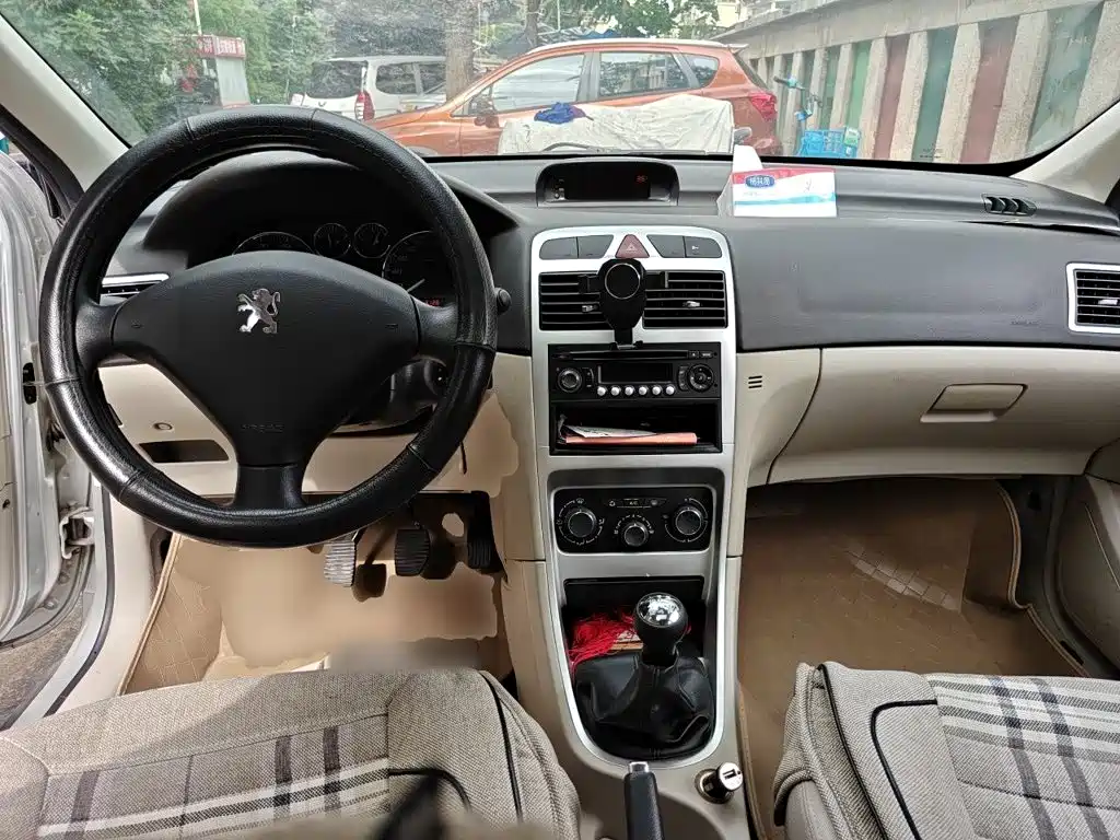 Peugeot 307 — миниатюра 5