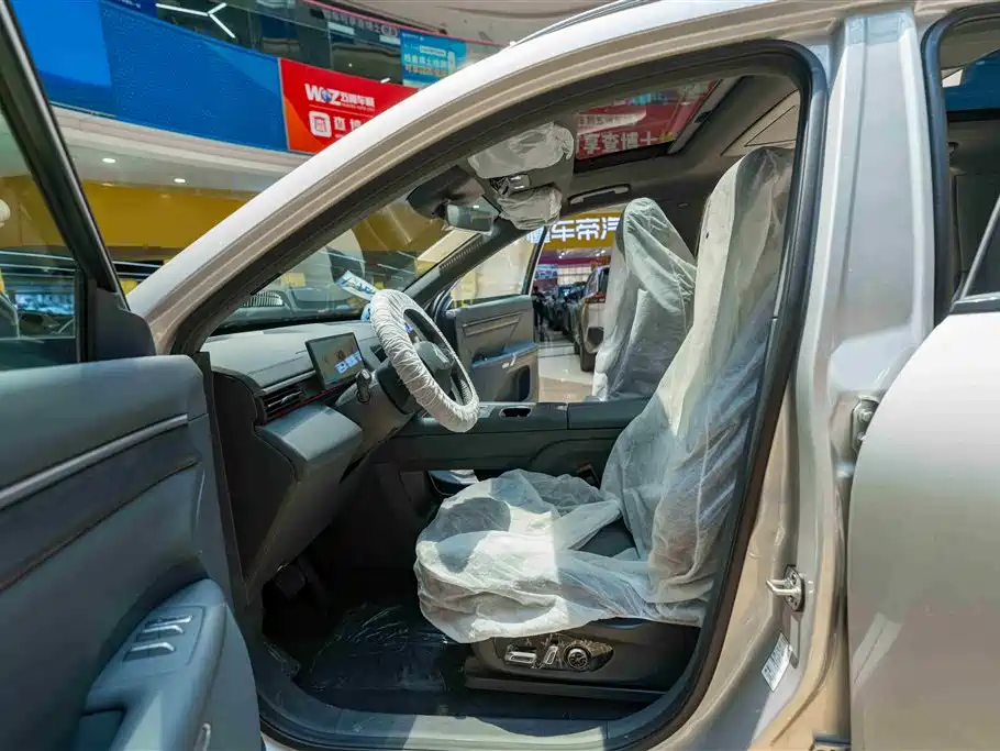 Dongfeng eπ008 2026 мест
