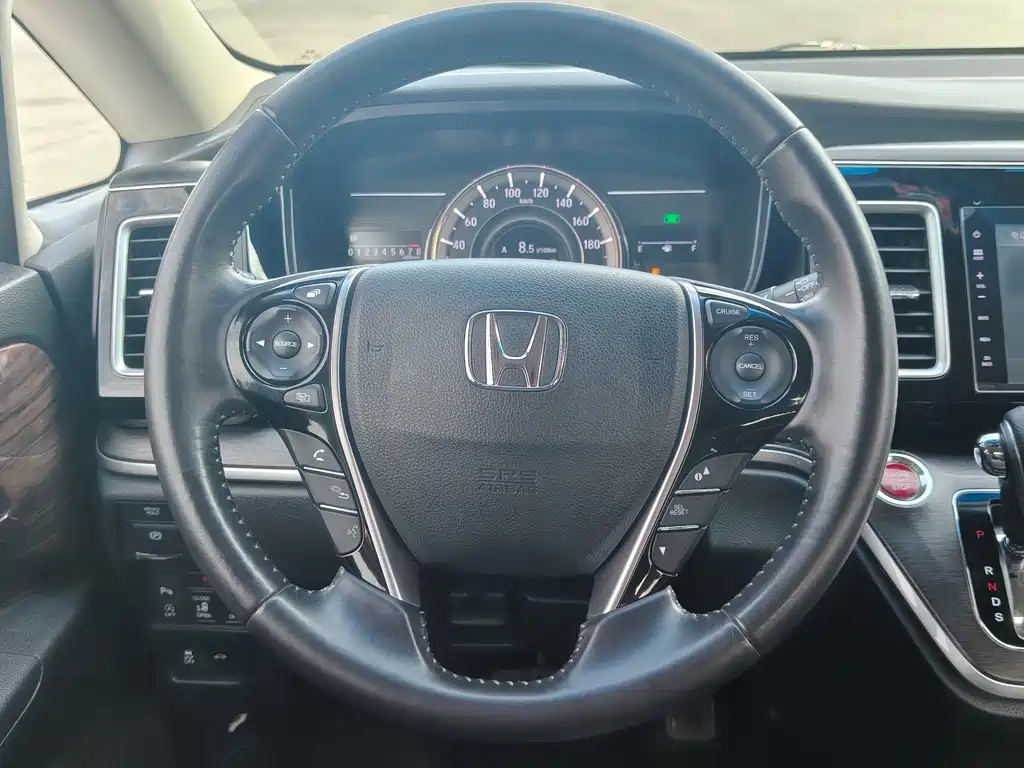 Honda Elysion — миниатюра 6