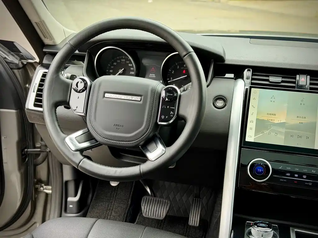 Land Rover Discovery — миниатюра 10