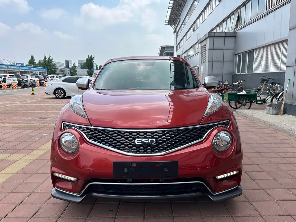 Infiniti ESQ — миниатюра 2