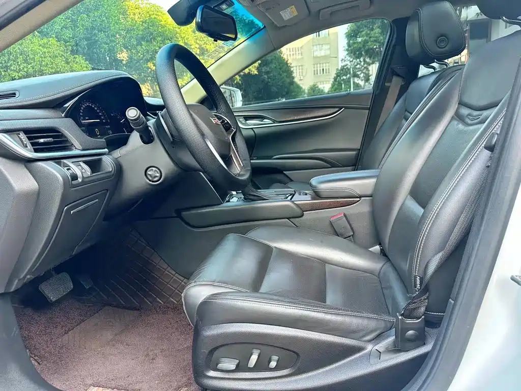 Cadillac XTS — миниатюра 7