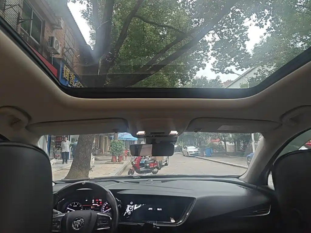 Buick Envision Plus — миниатюра 18