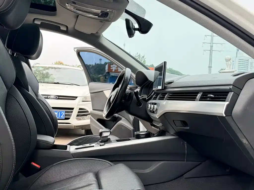 Audi A4L — миниатюра 5