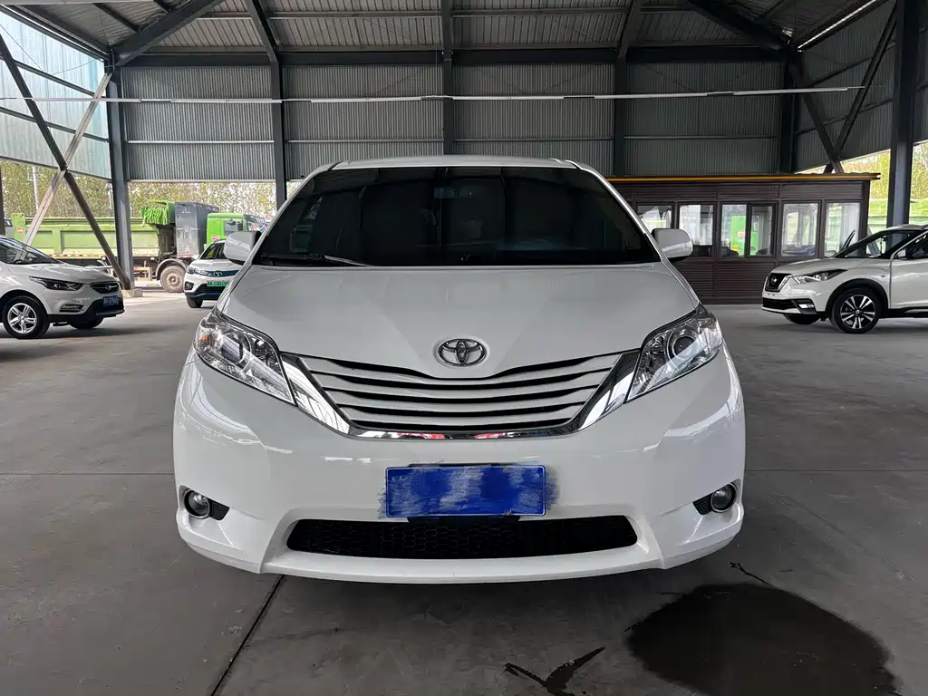 Toyota Sienna 2015 3.5L L