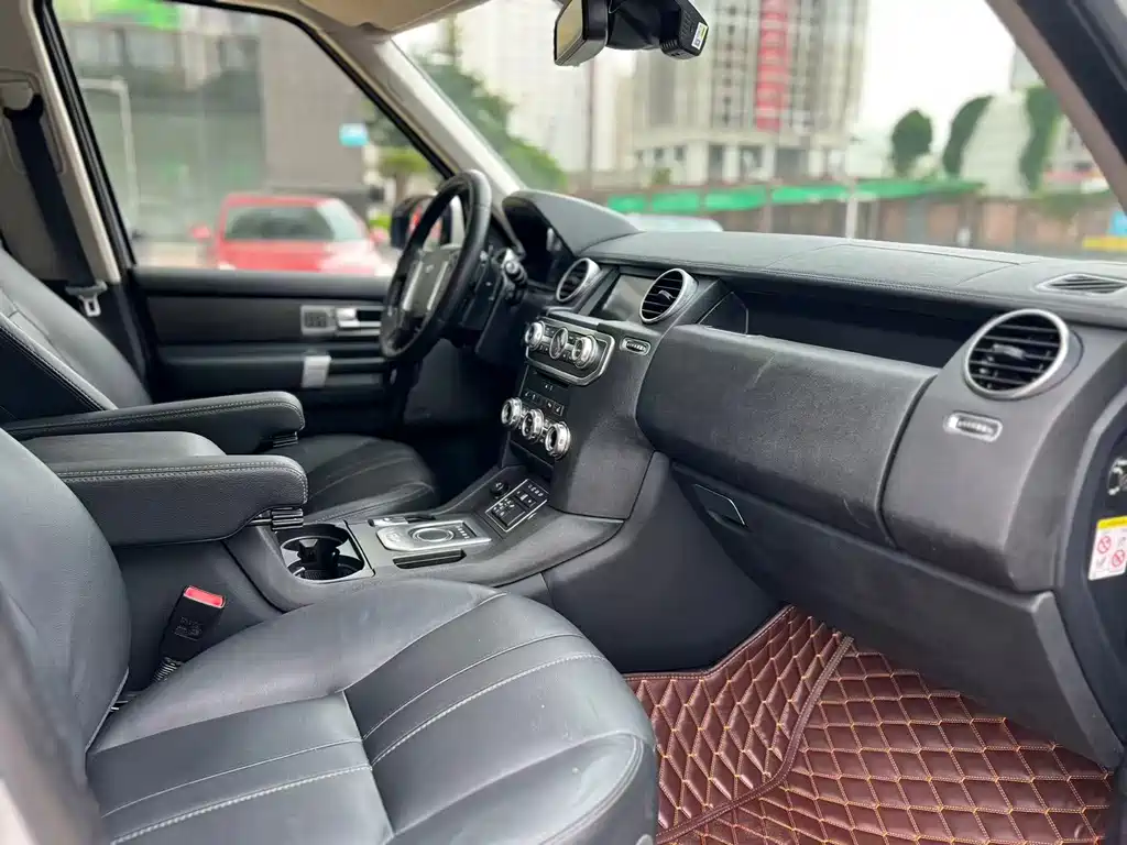 Land Rover Discovery — миниатюра 6
