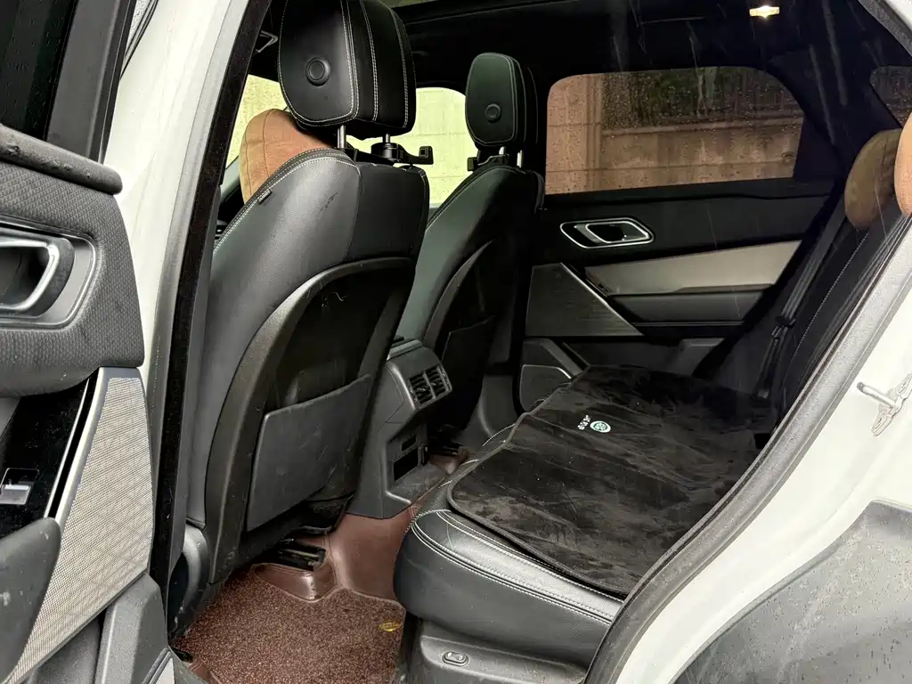 Land Rover Velar — миниатюра 15