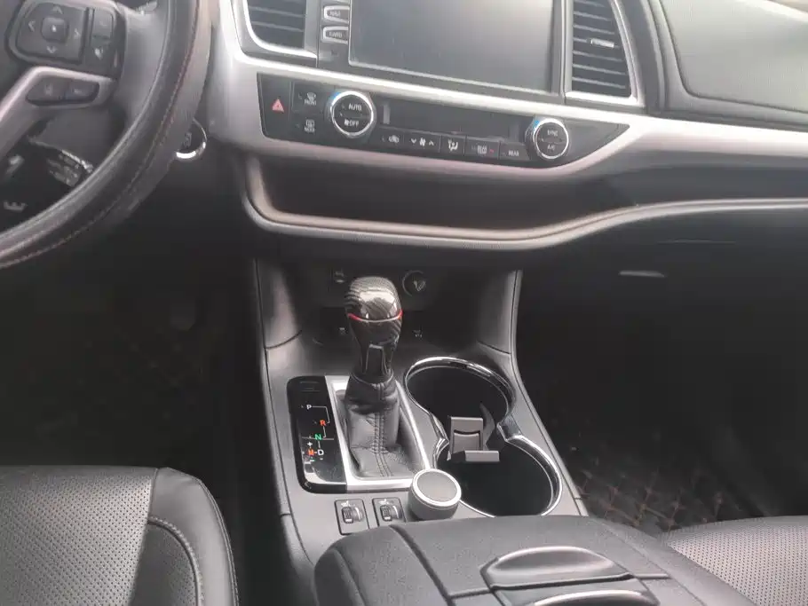 Toyota Highlander — миниатюра 16