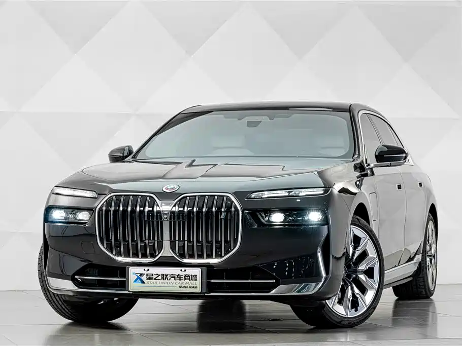 BMW i7 — миниатюра 2