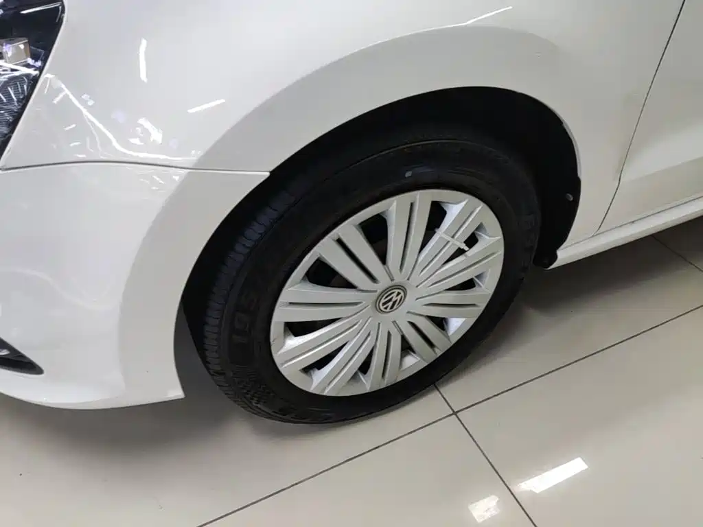 Volkswagen Polo — миниатюра 23