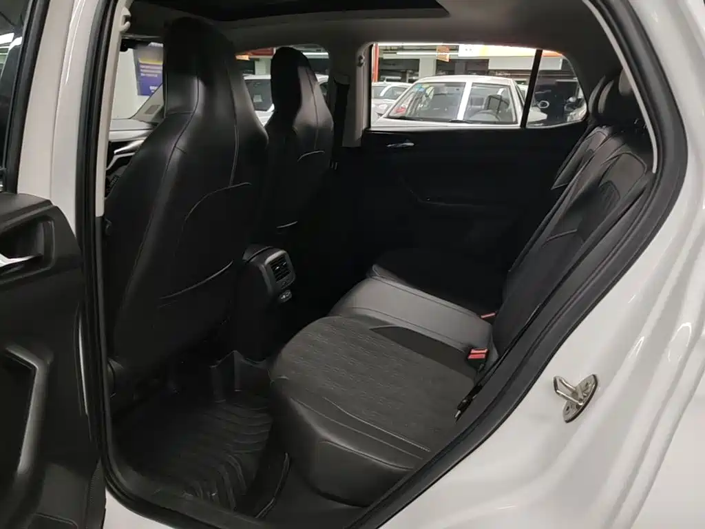 Volkswagen T-Cross — миниатюра 17