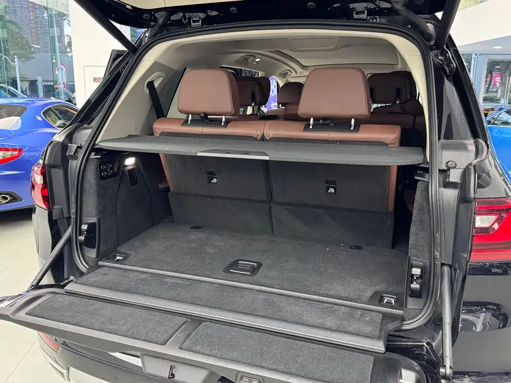 BMW X7 2020 xDrive40i Lead Luxury