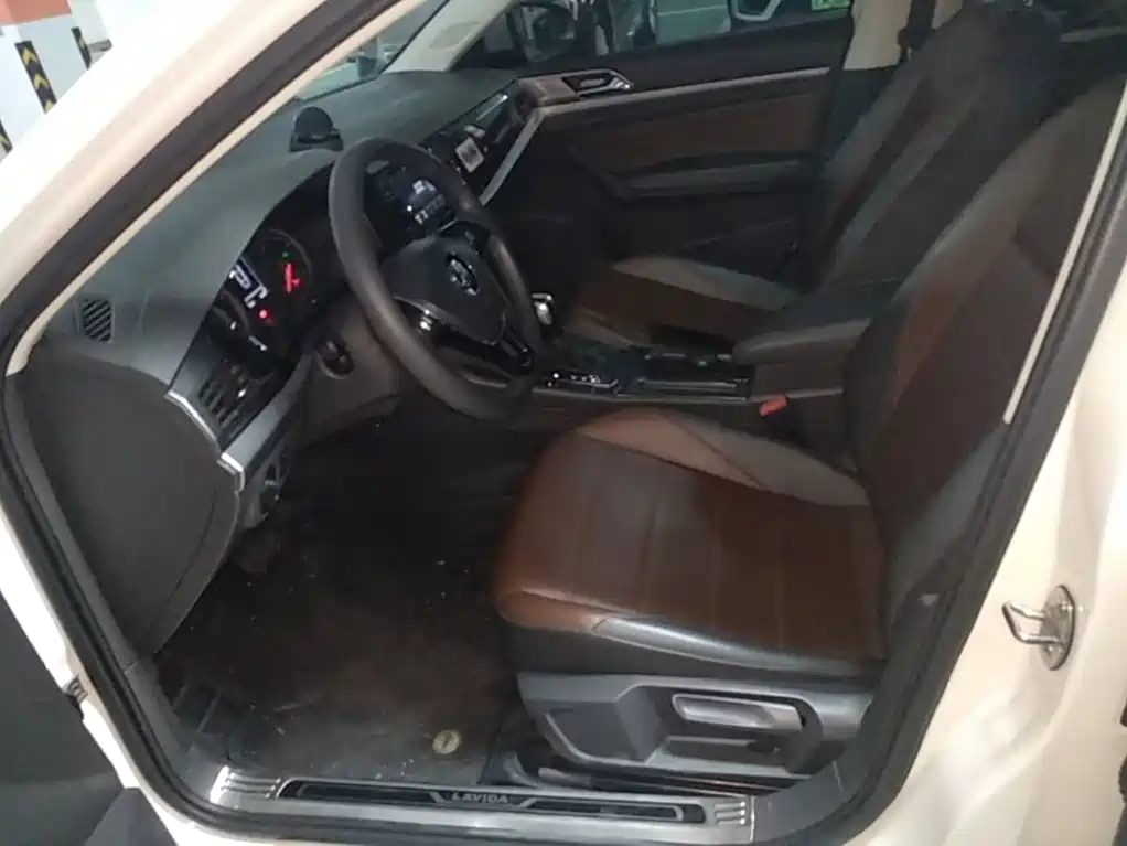 Volkswagen Lavida — миниатюра 15
