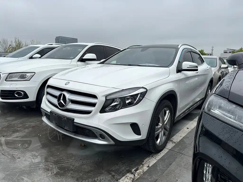 Mercedes-Benz GLA (Import) 2015