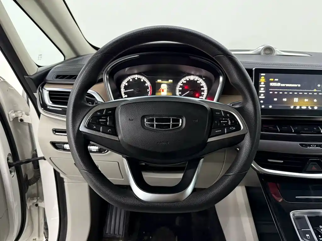 Geely Jia Ji — миниатюра 13