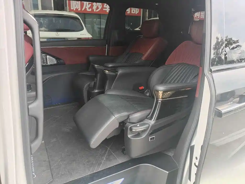 GAC Motor Trumpchi M8 — миниатюра 5