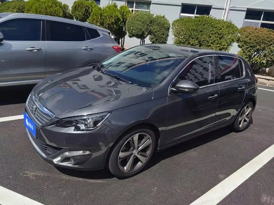 Peugeot 308S