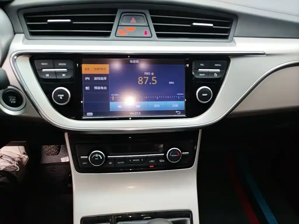 Geely Emgrand GL — миниатюра 13
