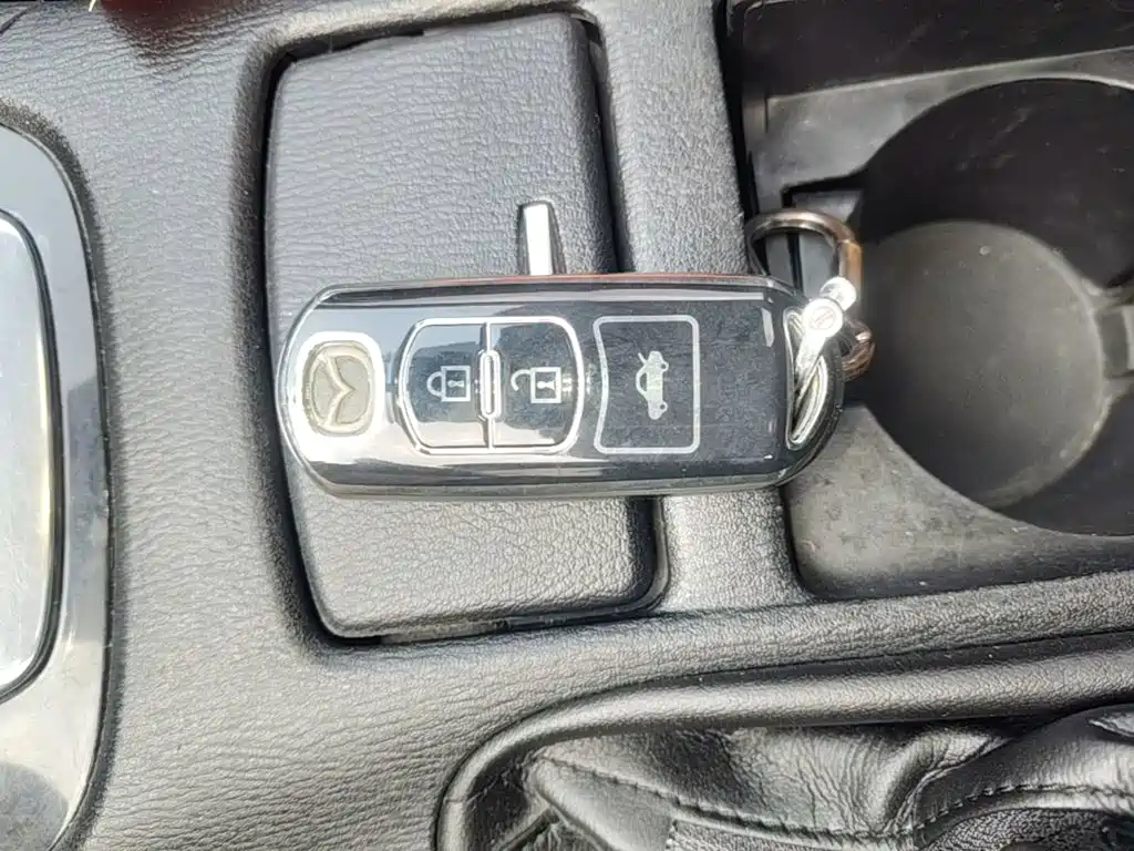Mazda Atenza — миниатюра 9