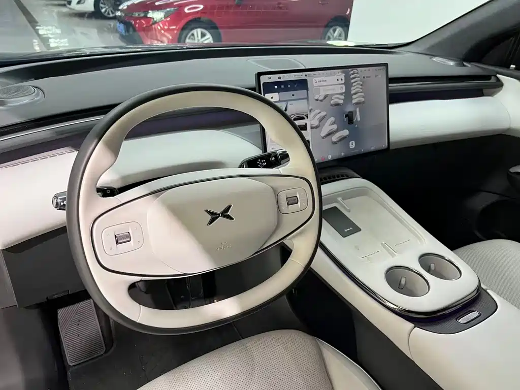 XPeng G7 — миниатюра 3
