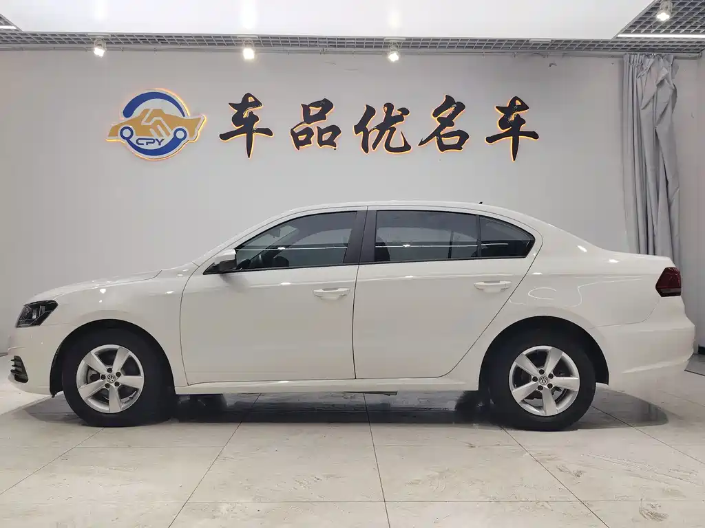 Volkswagen Lavida — миниатюра 4