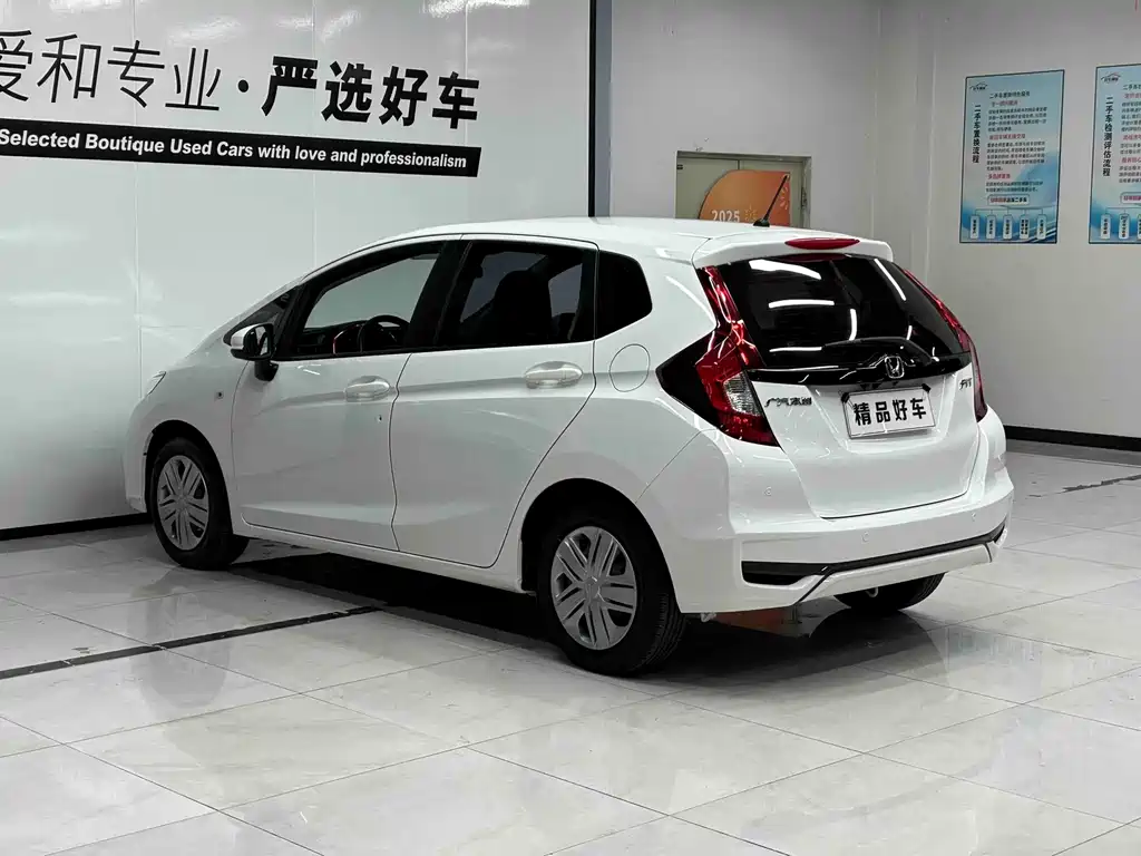 Honda Fit — миниатюра 5