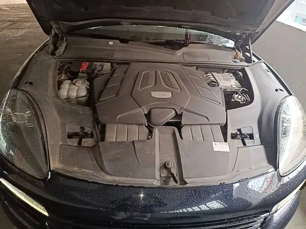 Porsche Cayenne — миниатюра 20
