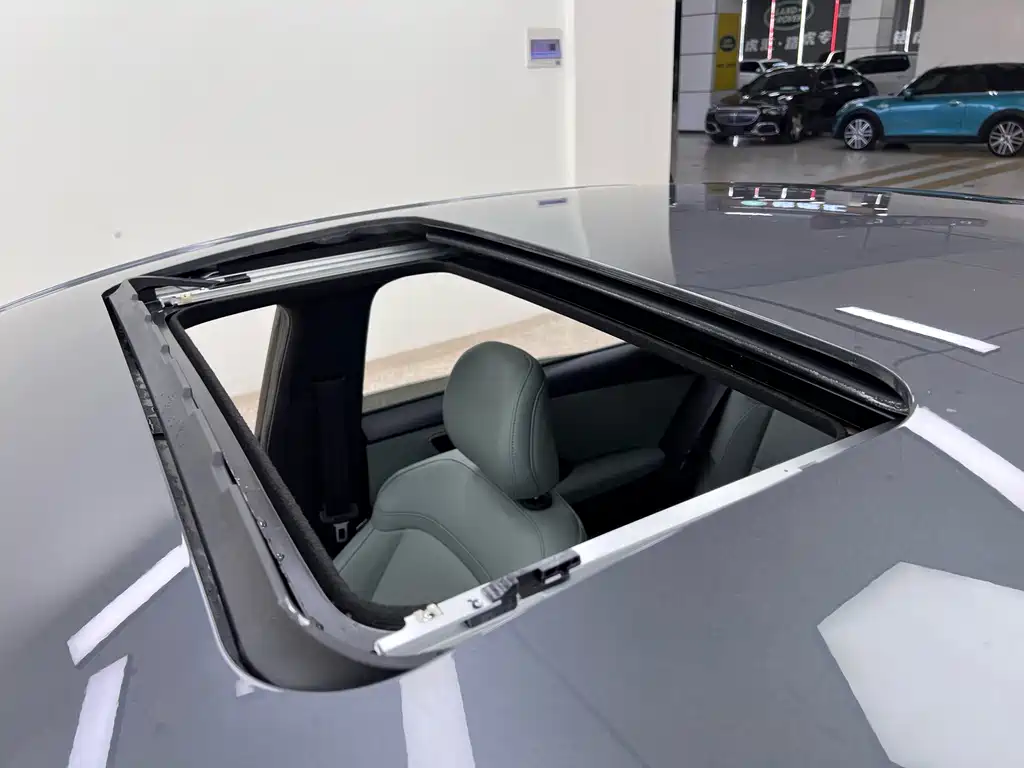 Roewe Young Wai D6 — миниатюра 25