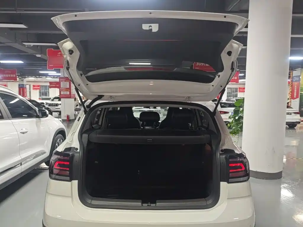 Volkswagen T-Cross — миниатюра 19