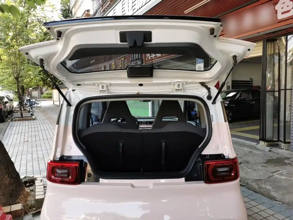 Wuling MINIEV — миниатюра 19