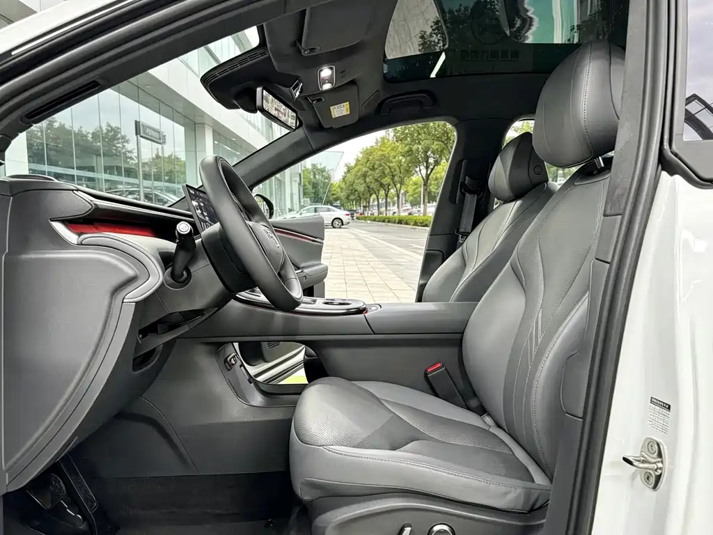 XPeng G7 — миниатюра 4