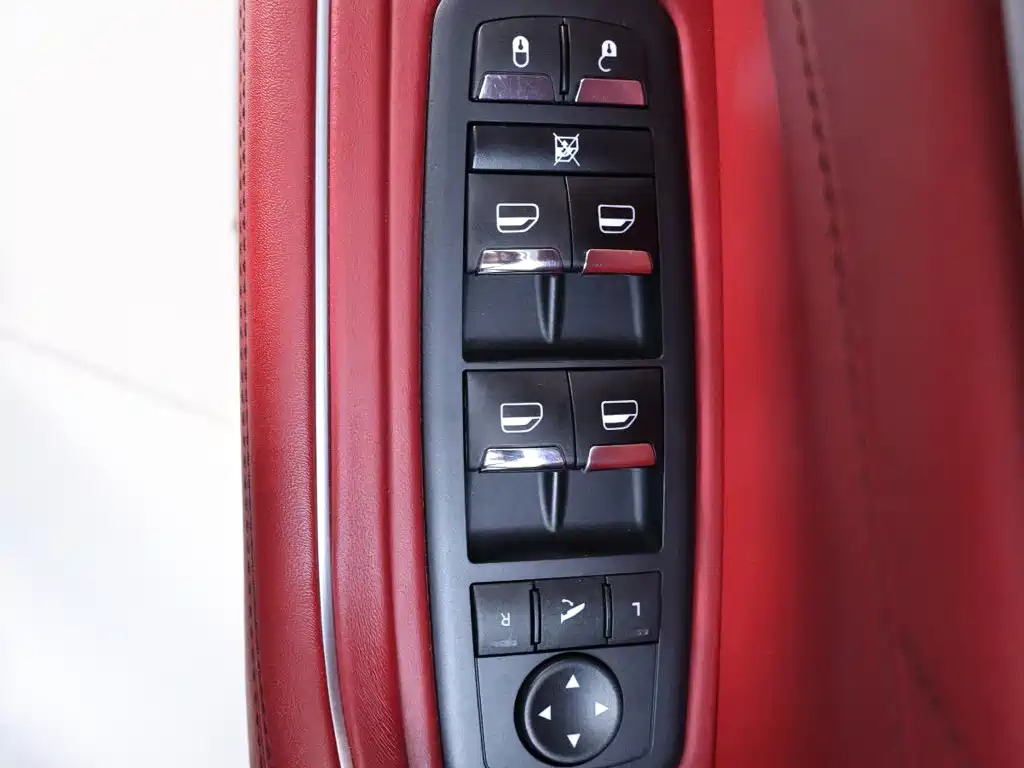 Maserati Levante — миниатюра 17