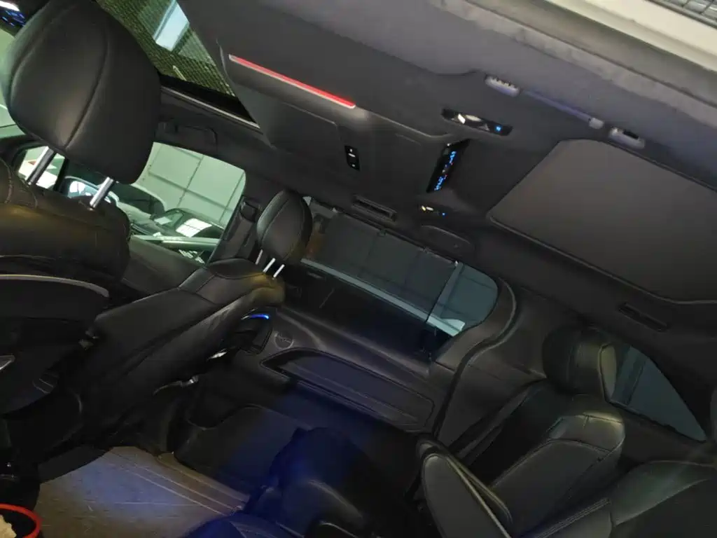 Toyota Sienna — миниатюра 18