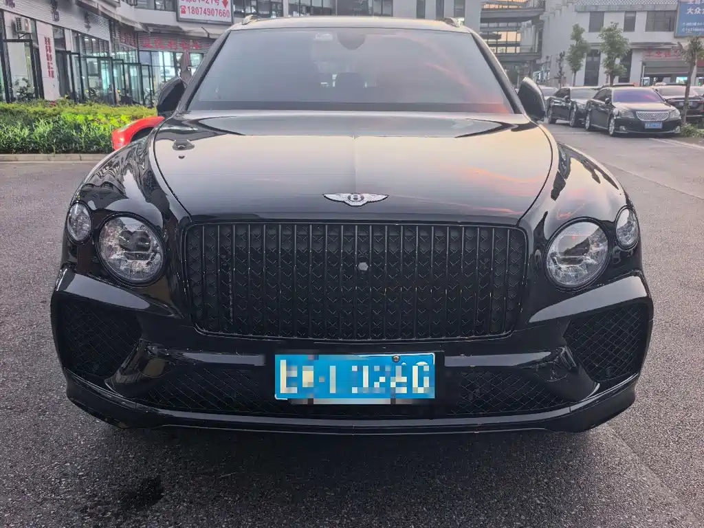Bentley Bentayga — миниатюра 2