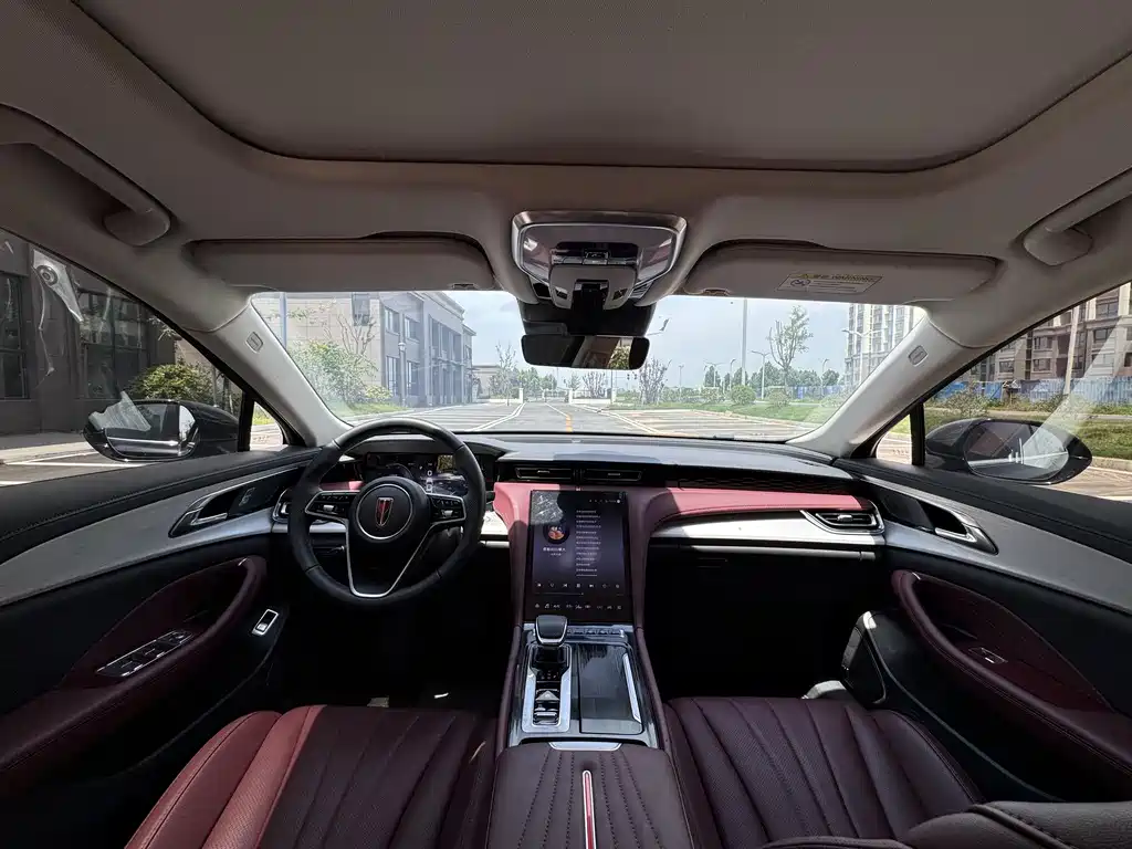 Hongqi H5 2025 2.0T AT