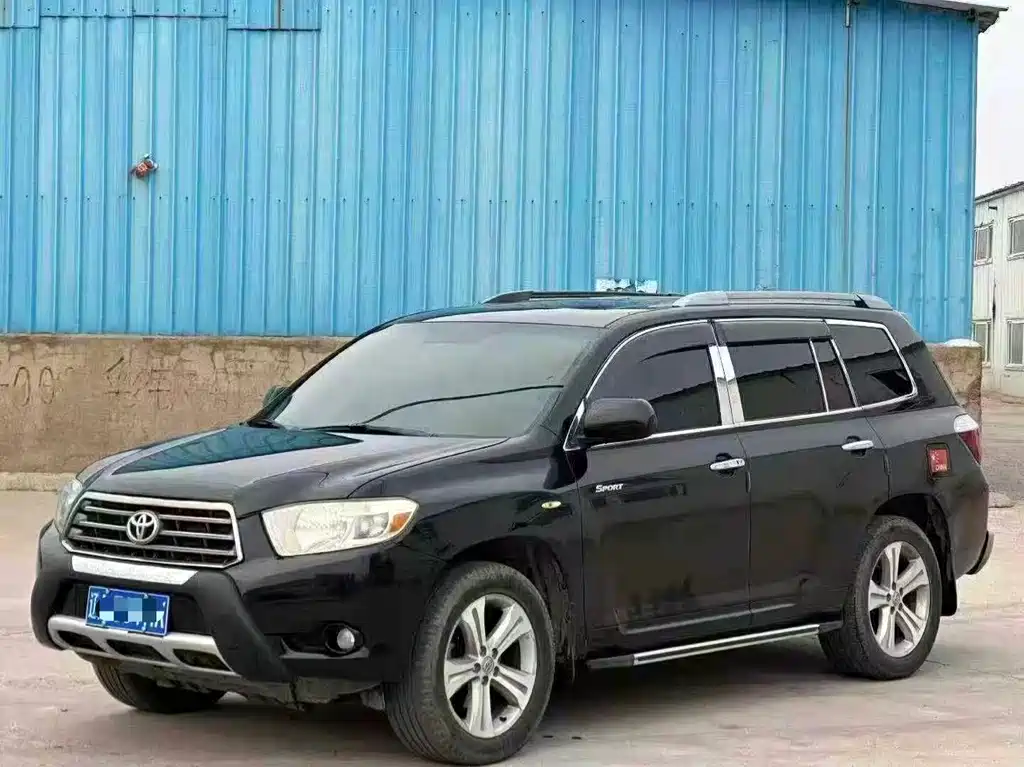 Toyota Highlander 2011 2.7L 7 мест Luxury