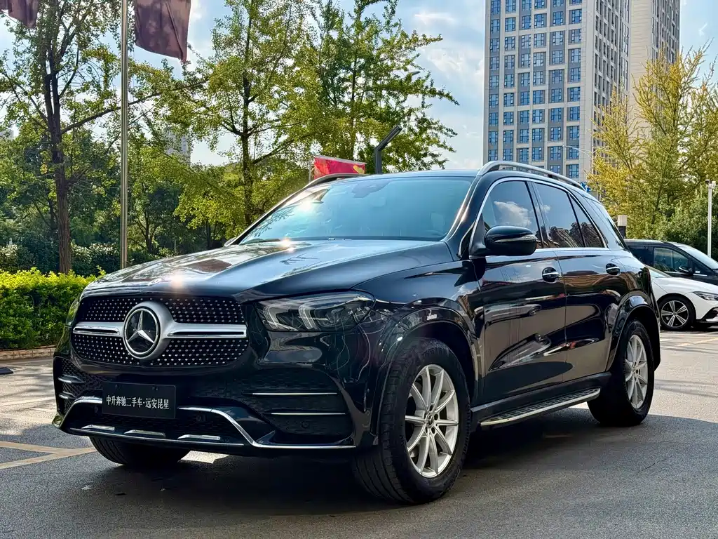 Mercedes-Benz GLE (Import) — миниатюра 9