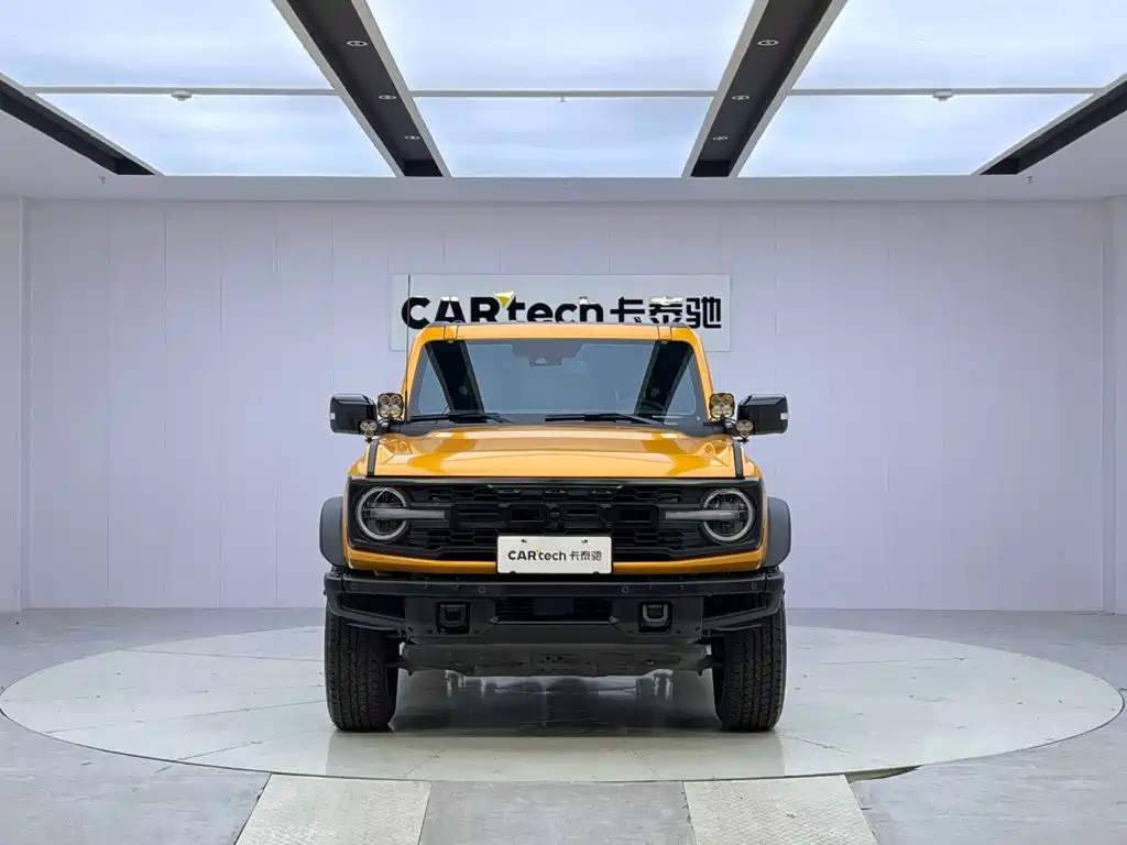 Ford Bronco — миниатюра 8