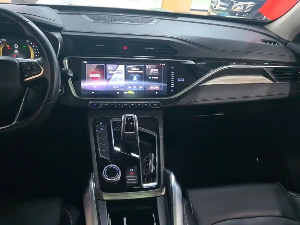 Geely Boyue — миниатюра 13