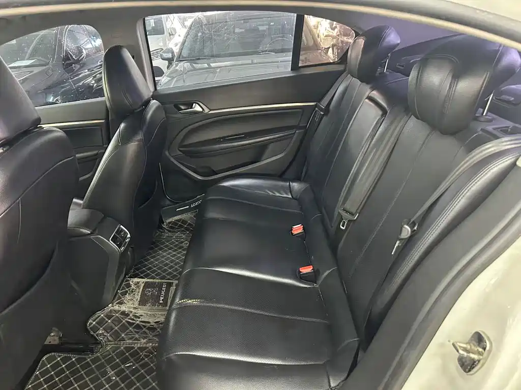 Peugeot 408 — миниатюра 13