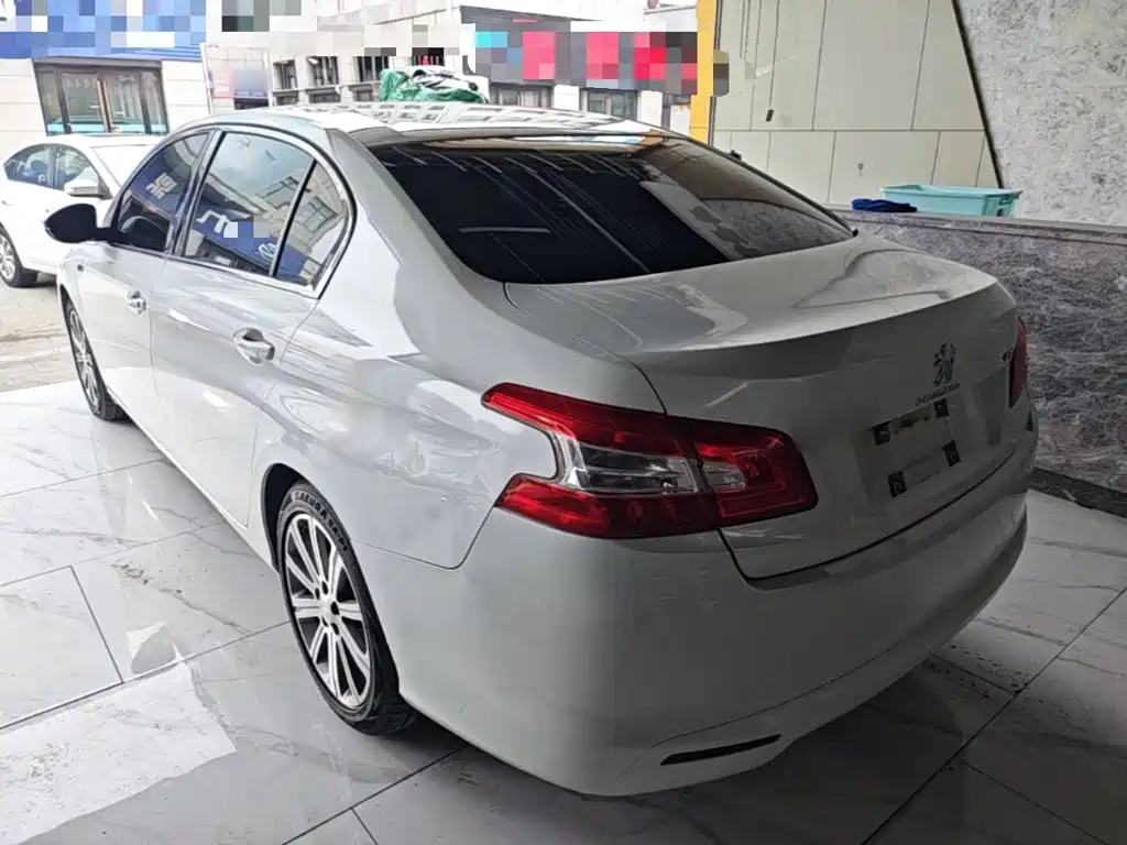 Peugeot 408 — миниатюра 5