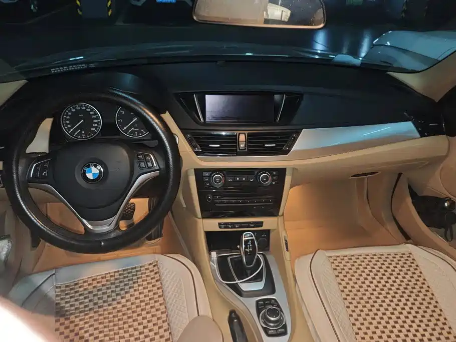 BMW X1 — миниатюра 12