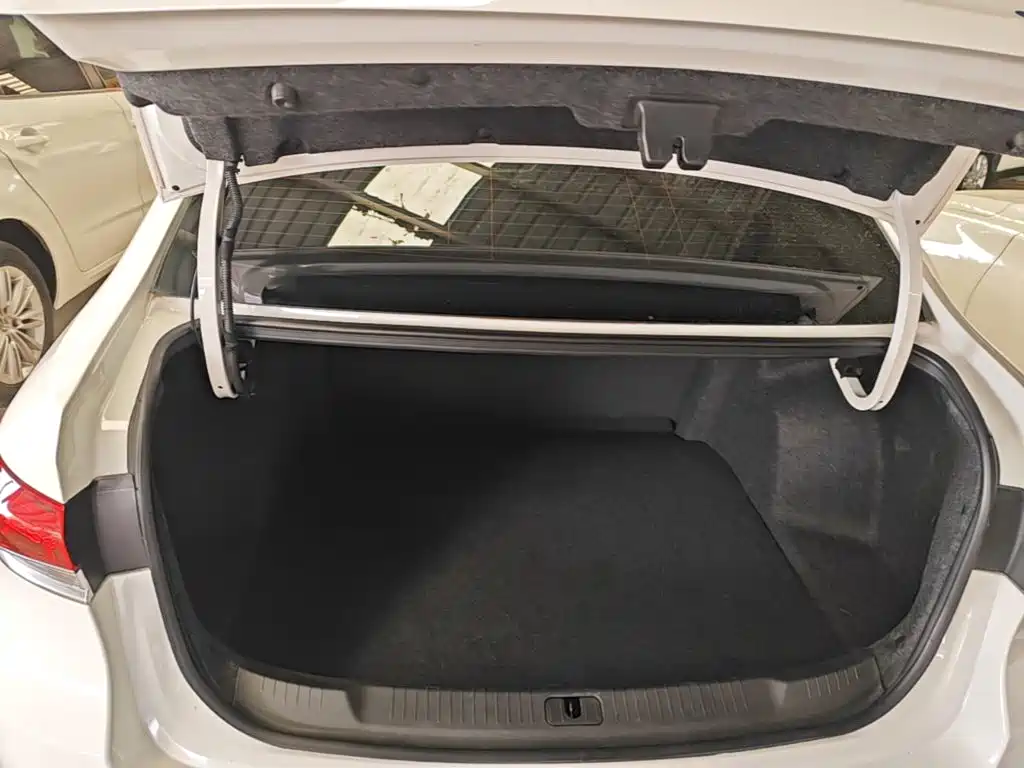 Buick Excelle — миниатюра 19